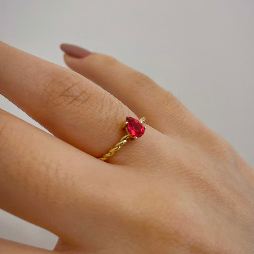 ANILLO GOTA CUARZO ROJO
