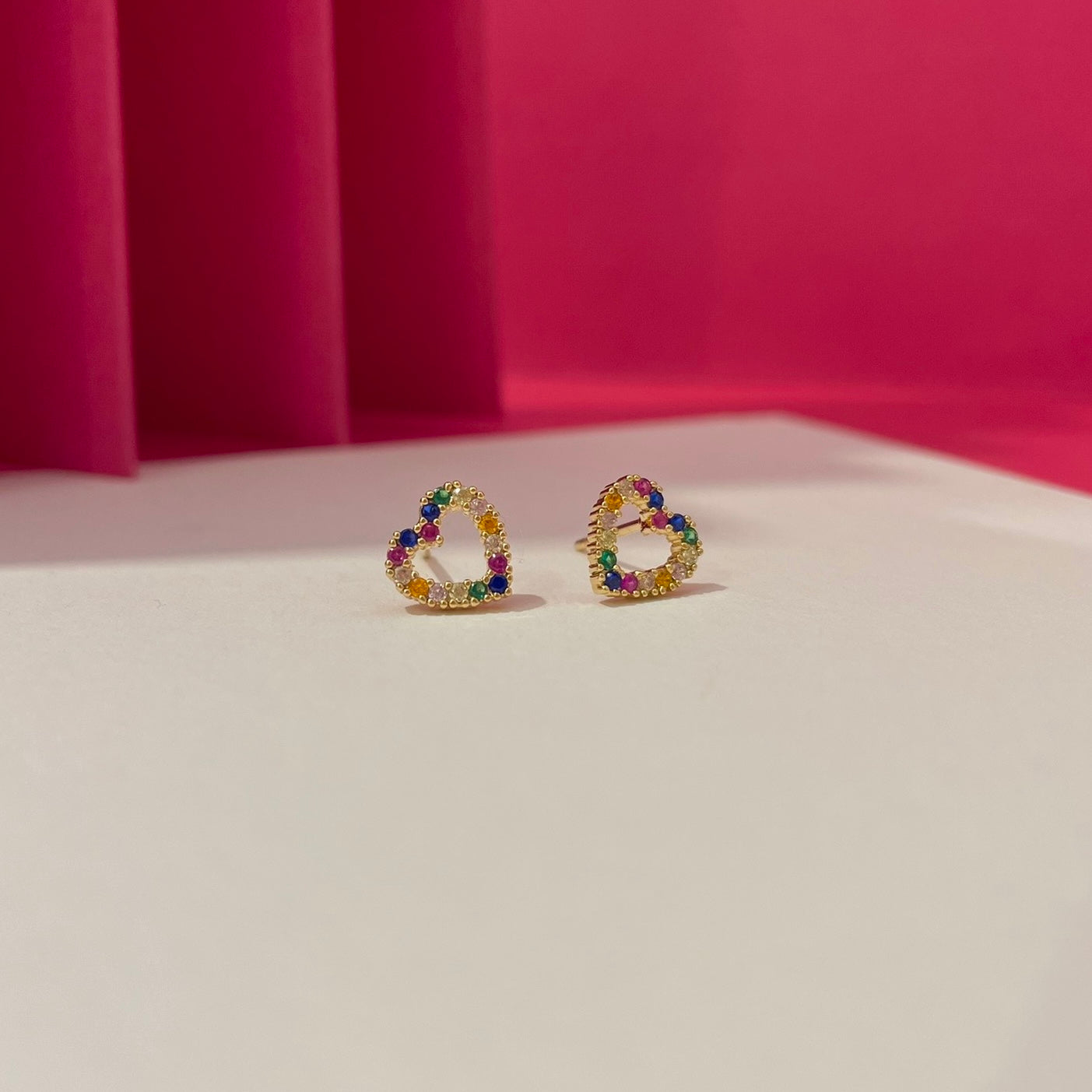 Arete corazón circones colores